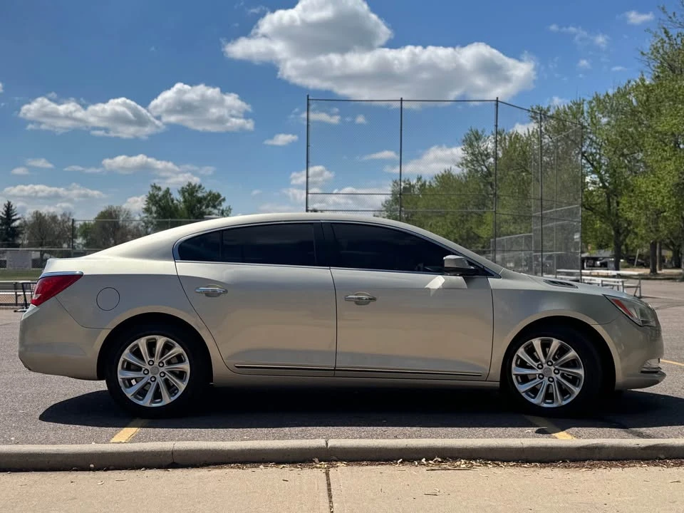 2015 Buick LaCrosse - Image 5 of 16