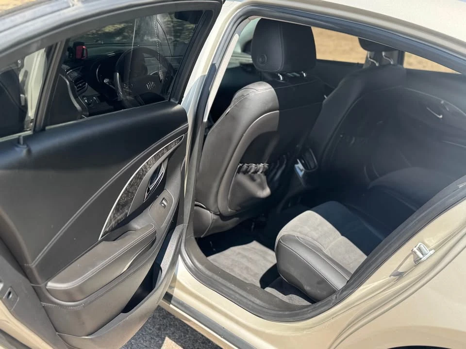 2015 Buick LaCrosse - Image 10 of 16
