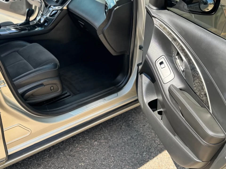 2015 Buick LaCrosse - Image 11 of 16