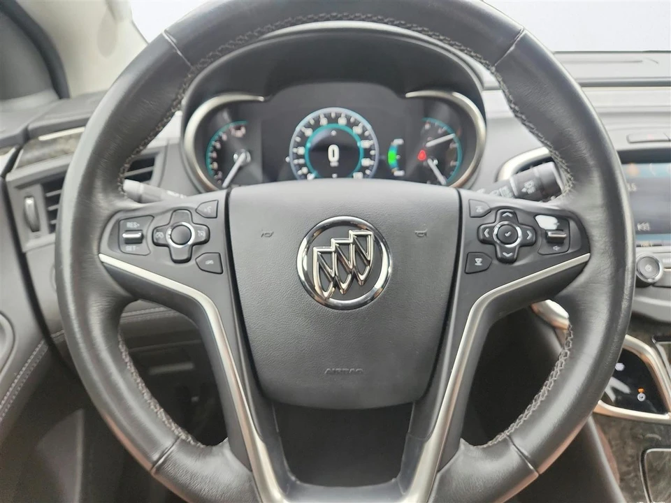 2015 Buick LaCrosse - Image 16 of 26