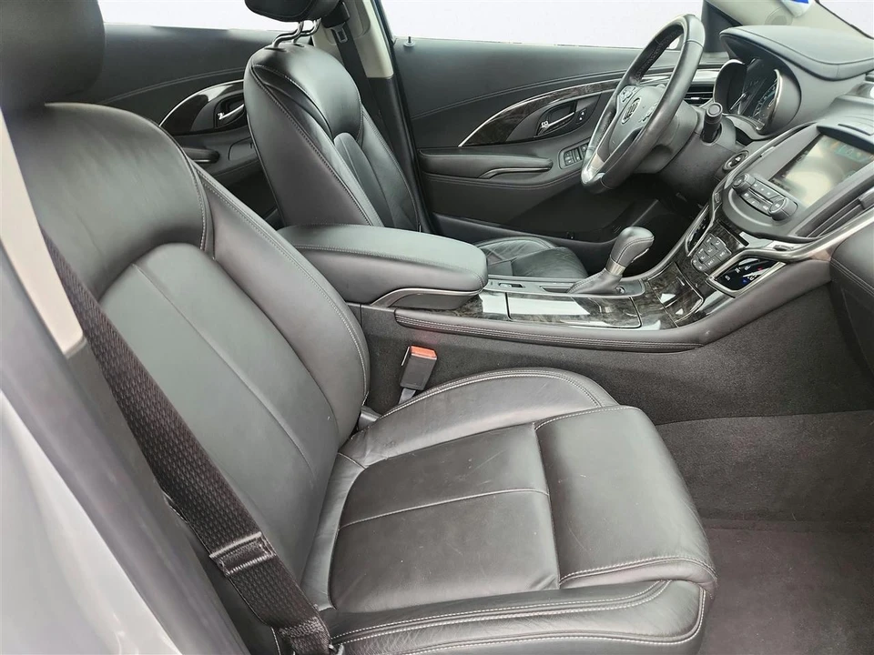 2015 Buick LaCrosse - Image 24 of 26