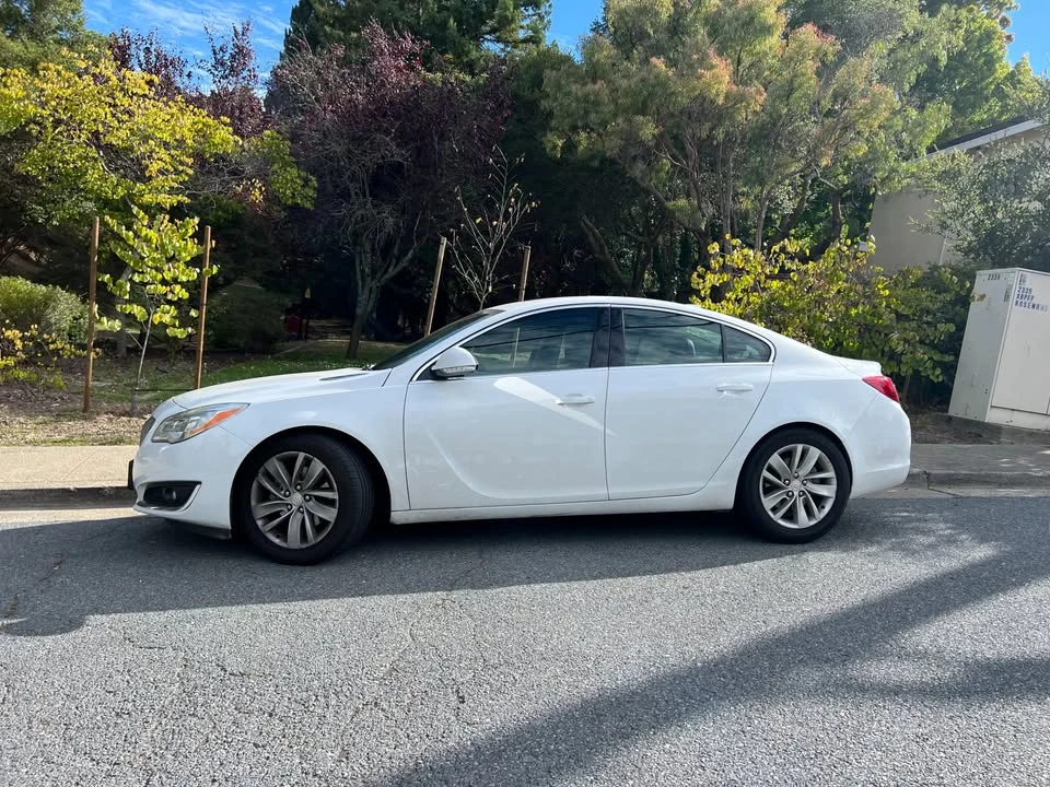 2015 Buick Regal - Image 9 of 17
