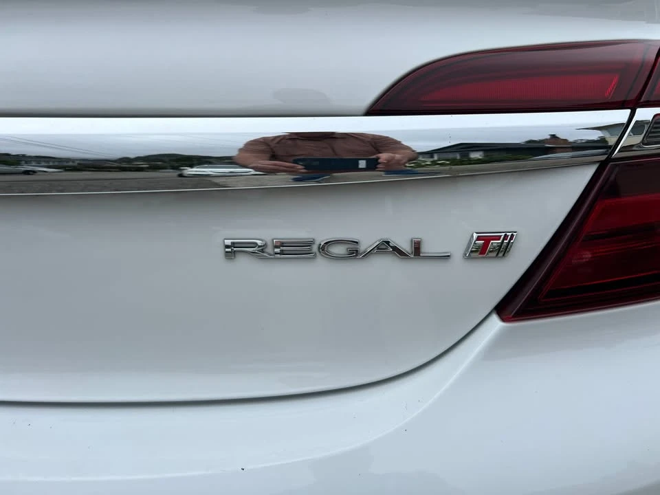 2015 Buick Regal - Image 8 of 17