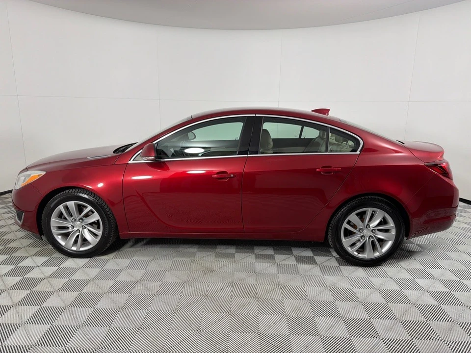 2015 Buick Regal - Image 8 of 12