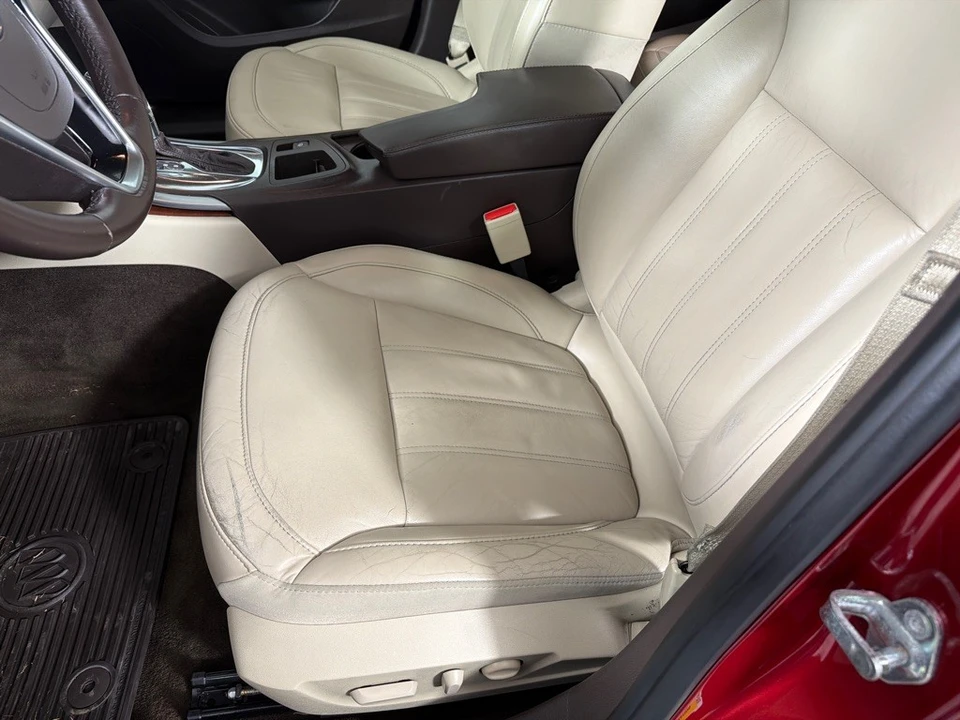 2015 Buick Regal - Image 11 of 12