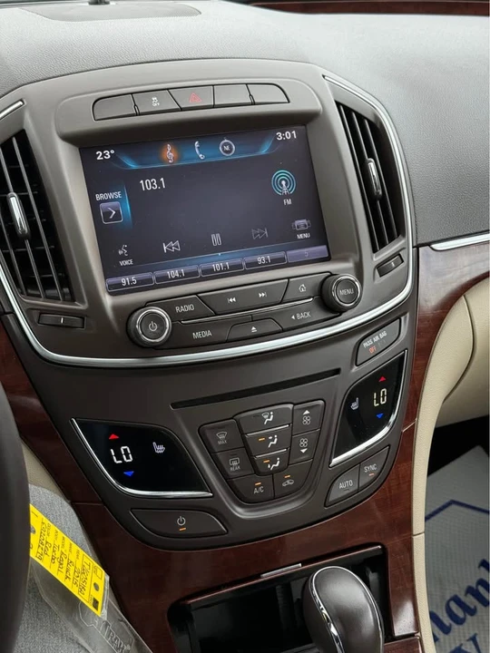 2015 Buick Regal - Image 9 of 12