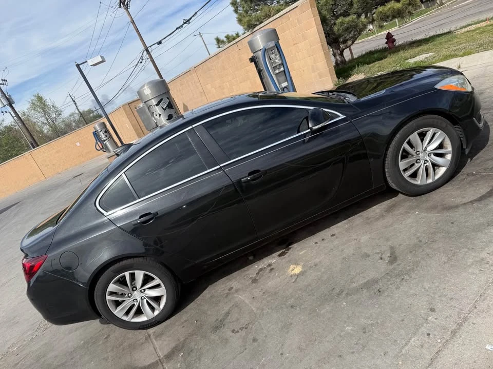 2015 Buick Regal - Image 2 of 3