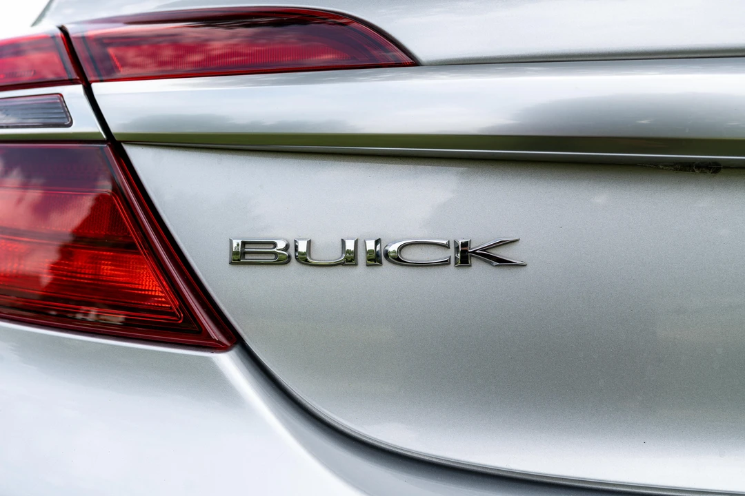 2015 Buick Regal - Image 24 of 31