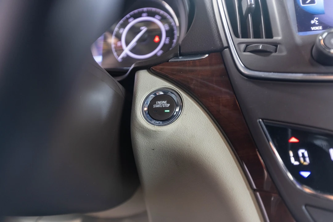 2015 Buick Regal - Image 29 of 31