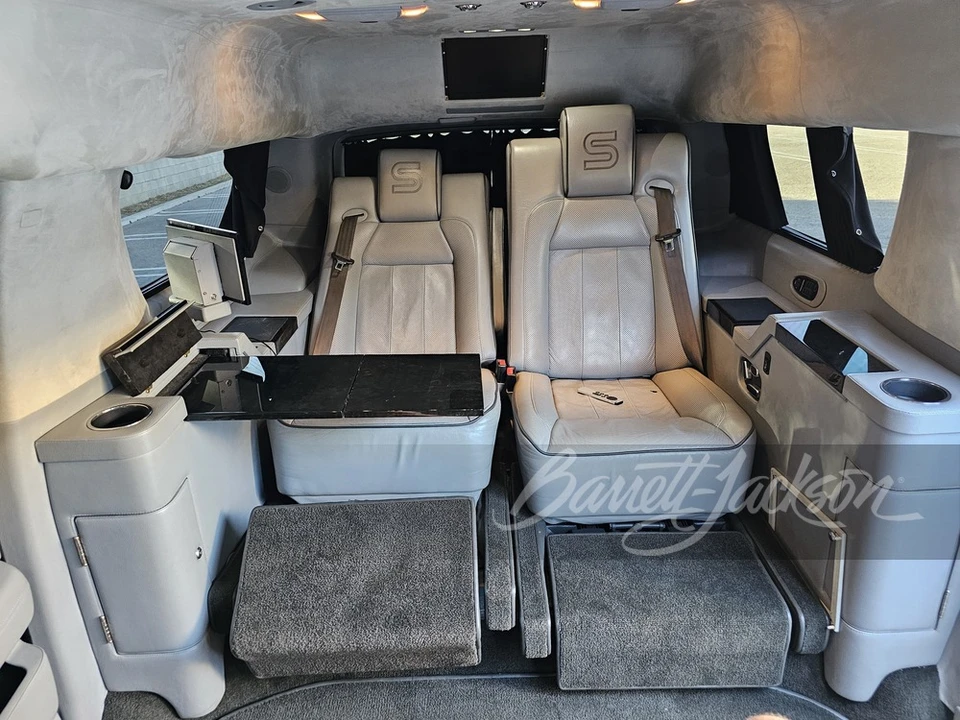 2015 Cadillac Escalade 4th Gen - Image 24 of 29