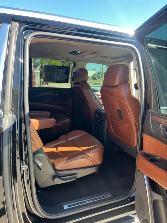 2015 Cadillac Escalade 4th Gen - Image 6 of 8