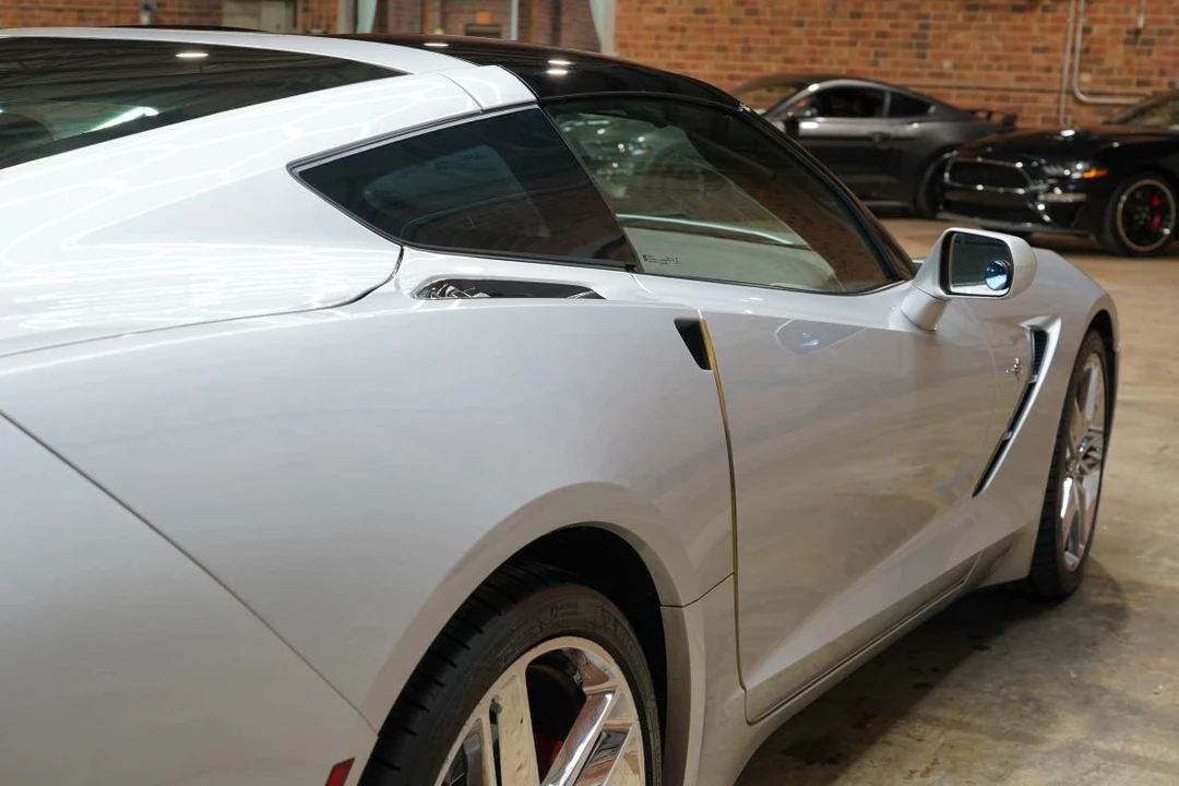 2015 Chevrolet Corvette C7 - Image 18 of 31