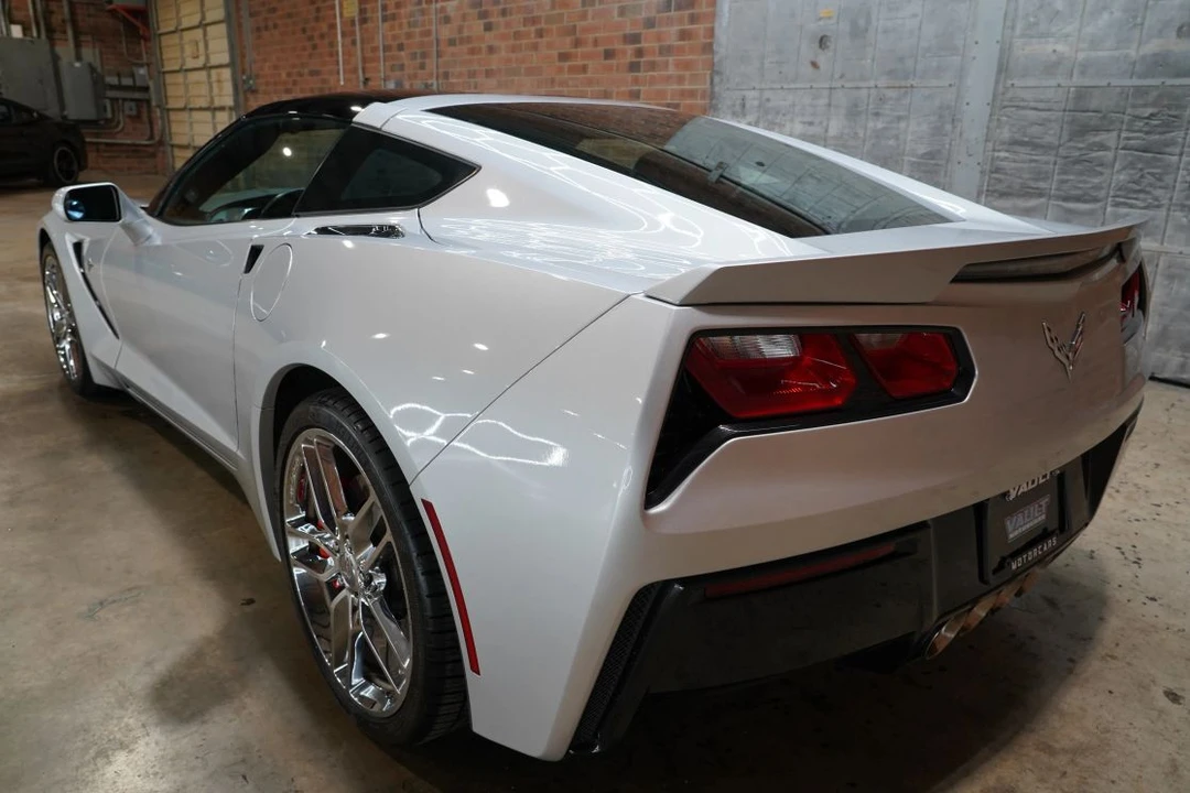 2015 Chevrolet Corvette C7 - Image 19 of 31