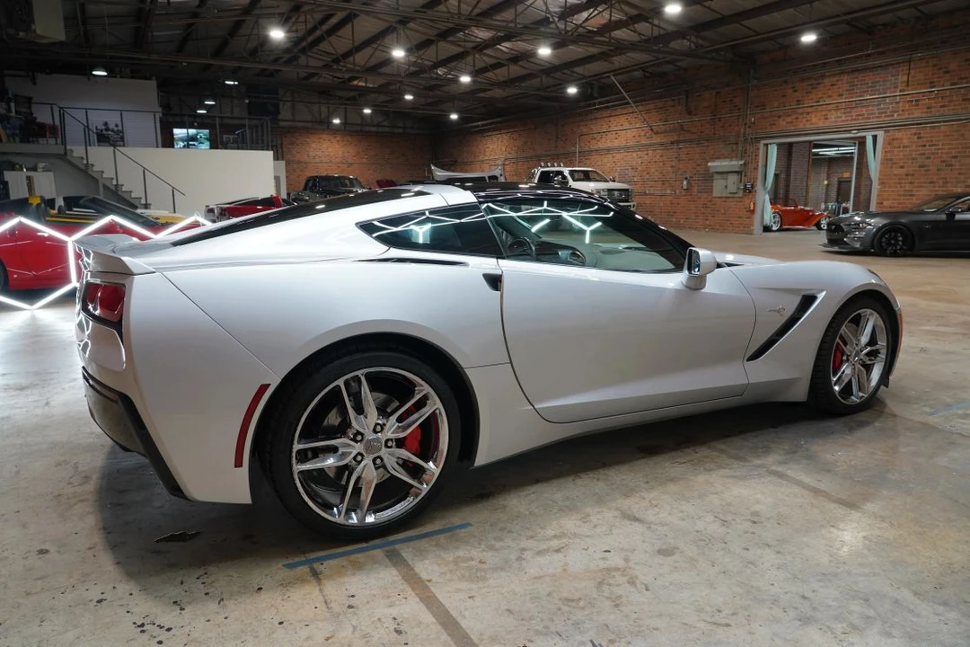 2015 Chevrolet Corvette C7 - Image 16 of 31