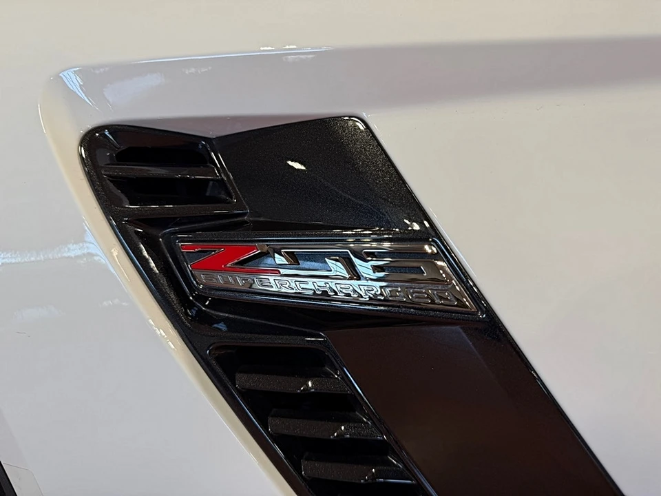 2015 Chevrolet Corvette C7 Z06 - Image 11 of 31