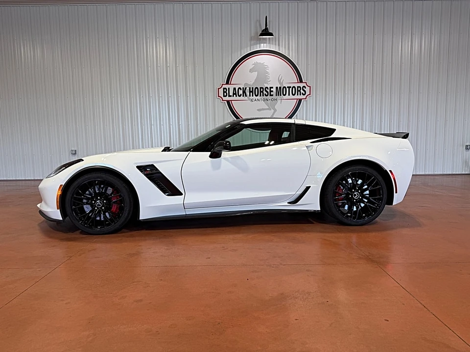 2015 Chevrolet Corvette C7 Z06 - Image 3 of 31