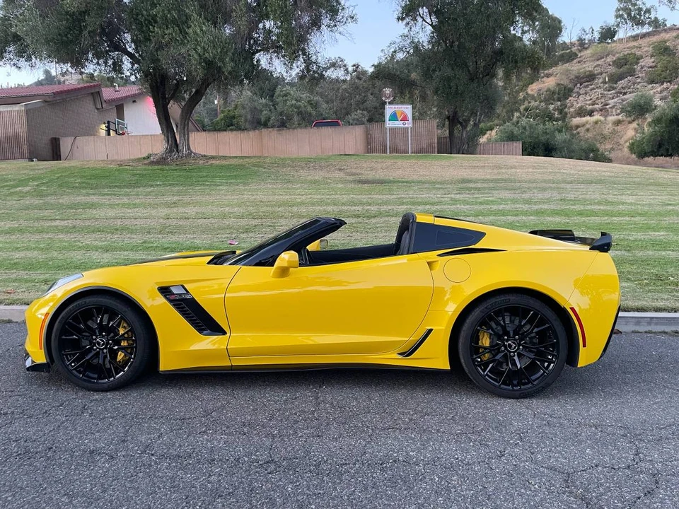 2015 Chevrolet Corvette C7 Z06 - Image 2 of 17