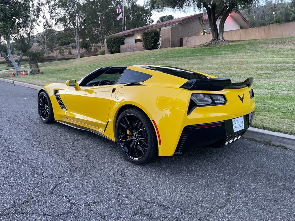 2015 Chevrolet Corvette C7 Z06 - Image 3 of 17