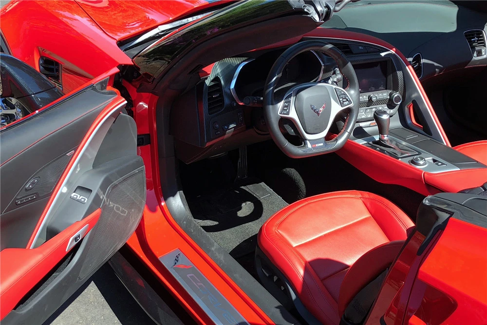 2015 Chevrolet Corvette C7 Z06 - Image 6 of 9