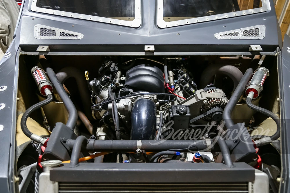 2015 Chevrolet - Image 2 of 8