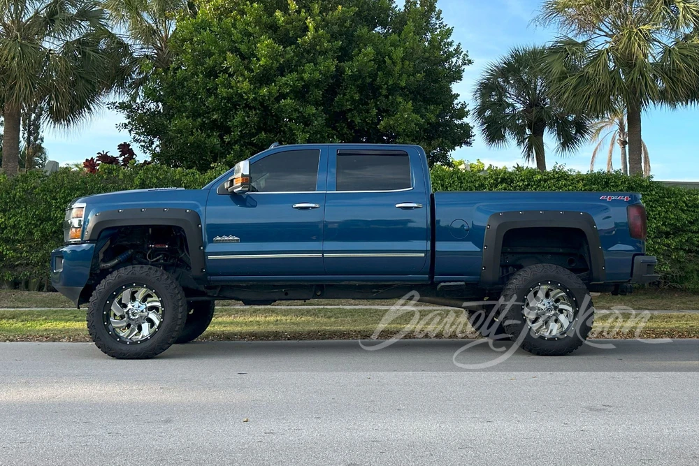 2015 Chevrolet Silverado Heavy Duty 3rd Gen - Image 11 of 16