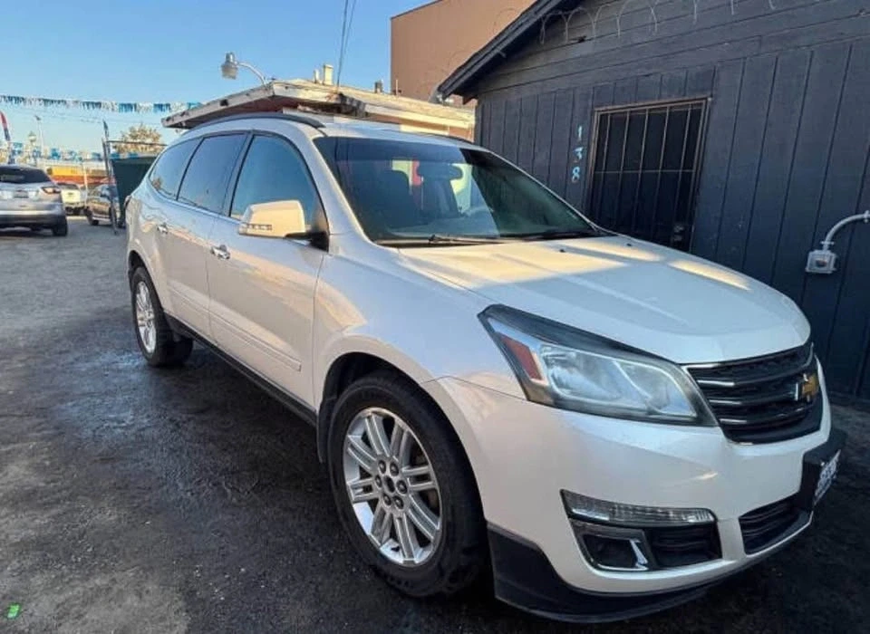 2015 Chevrolet Traverse - Image 3 of 3