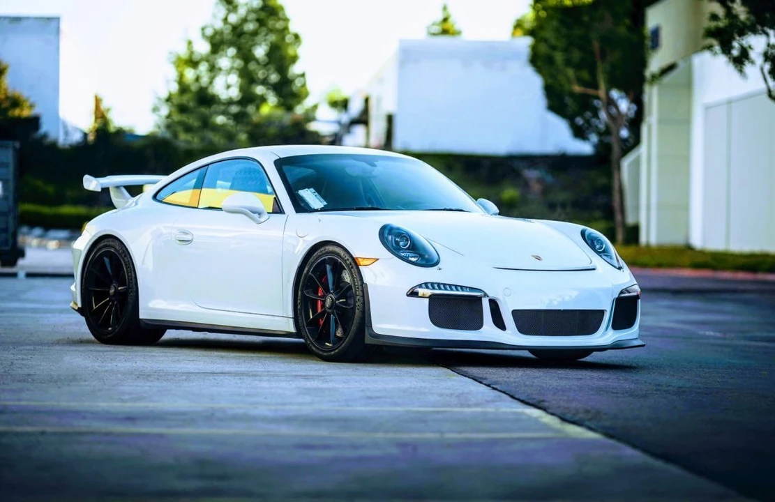 2015 Porsche 991 GT3 - Image 2 of 9