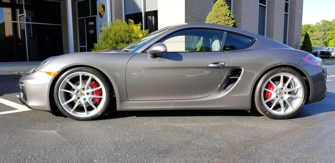 2015 Porsche 981 Cayman GTS - Image 2 of 10