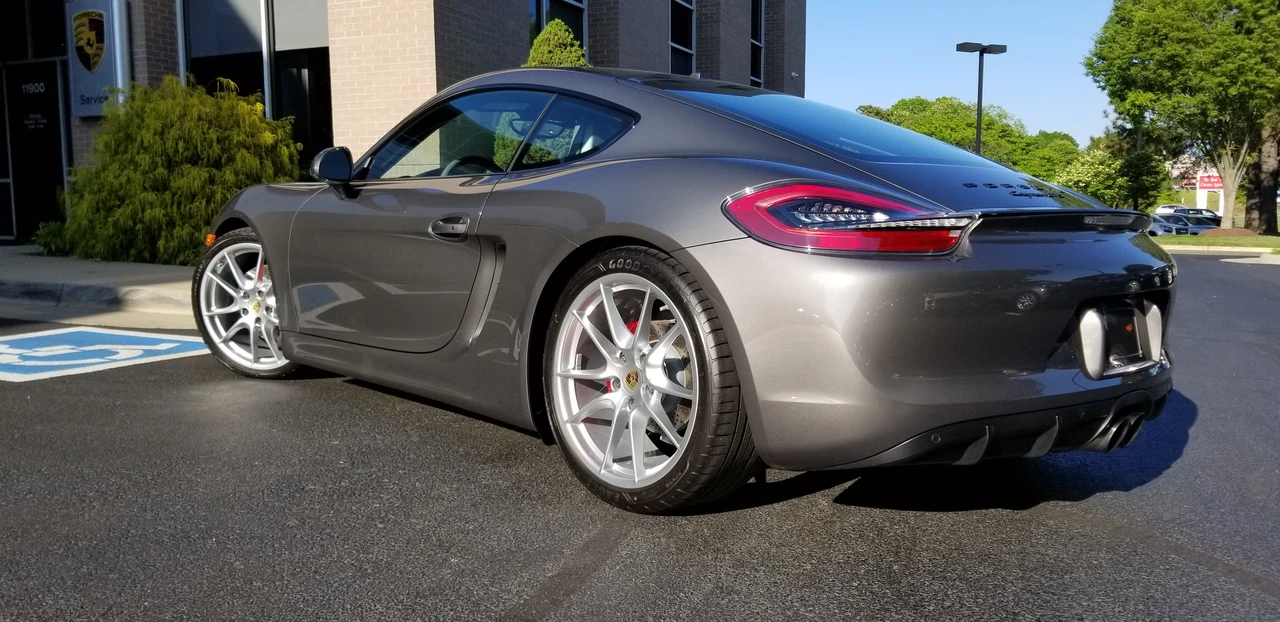 2015 Porsche 981 Cayman GTS - Image 3 of 10