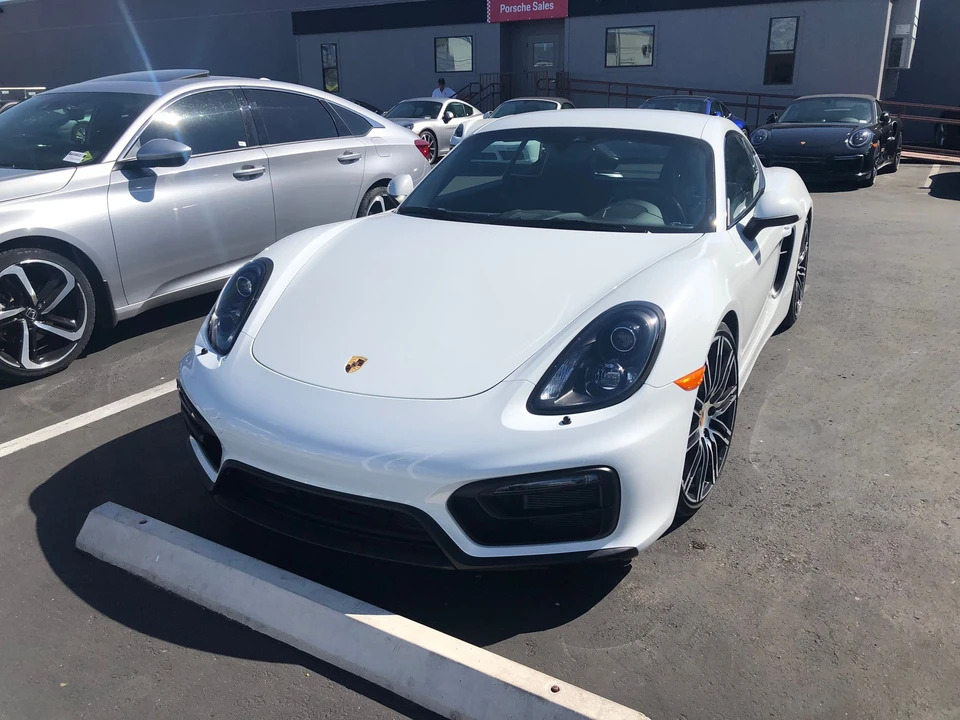 2015 Porsche 981 Cayman GTS - Image 2 of 6