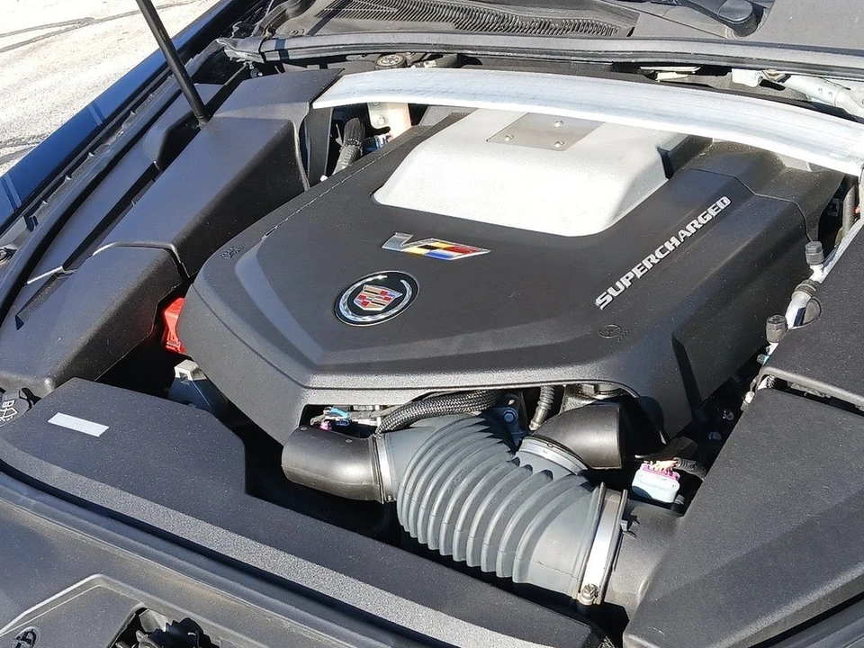 2015 Cadillac CTS-V 2nd Gen - Image 16 of 21