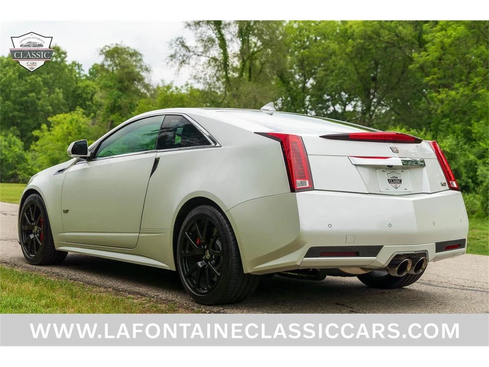 2015 Cadillac CTS-V 2nd Gen - Image 2 of 31