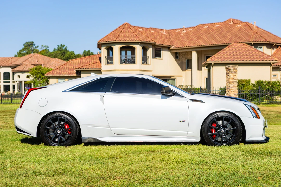 2015 Cadillac CTS-V 2nd Gen - Image 4 of 31
