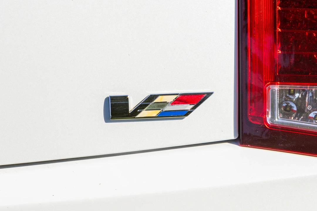 2015 Cadillac CTS-V 2nd Gen - Image 27 of 31