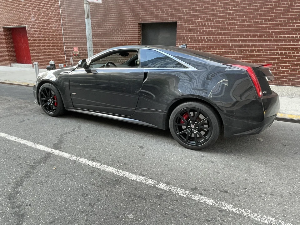 2015 Cadillac CTS-V 2nd Gen - Image 29 of 31