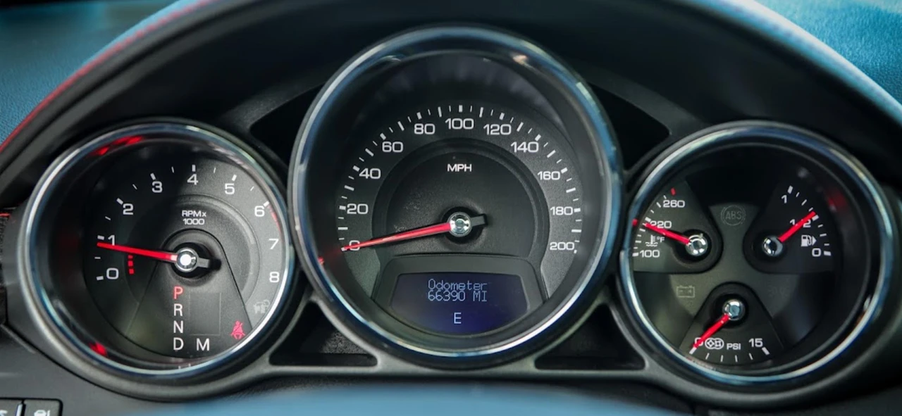 2015 Cadillac CTS-V 2nd Gen - Image 26 of 31