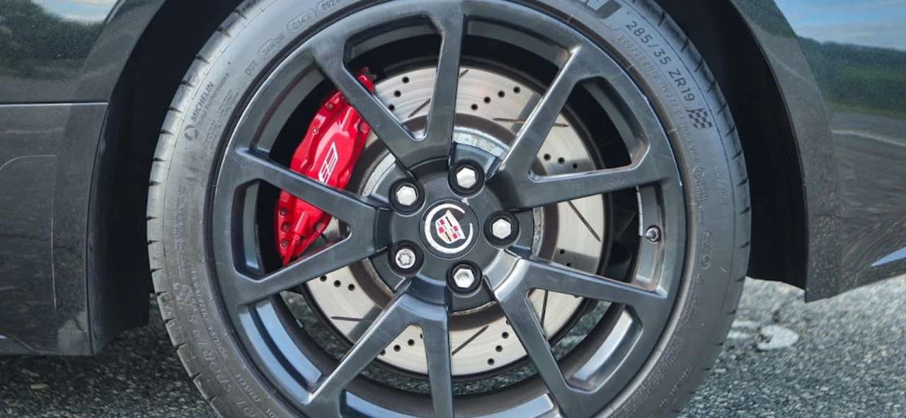 2015 Cadillac CTS-V 2nd Gen - Image 18 of 31