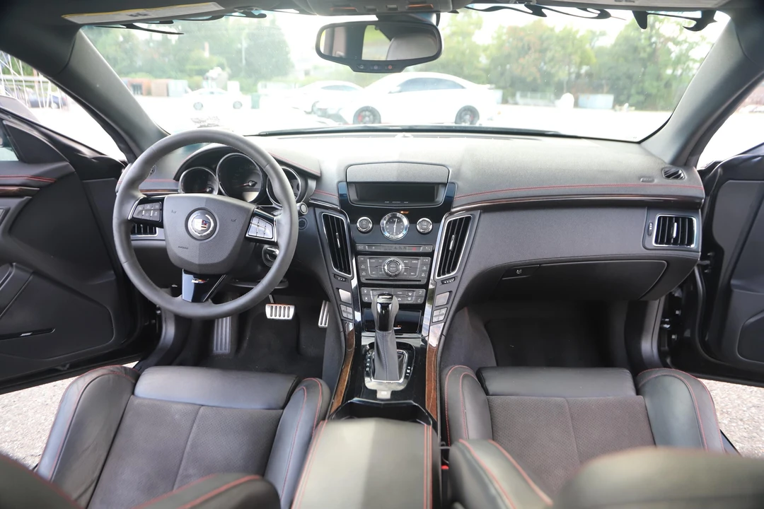 2015 Cadillac CTS-V 2nd Gen - Image 29 of 31