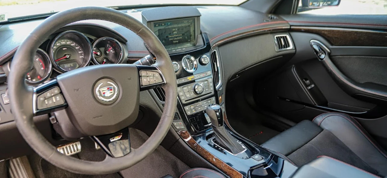 2015 Cadillac CTS-V 2nd Gen - Image 25 of 31