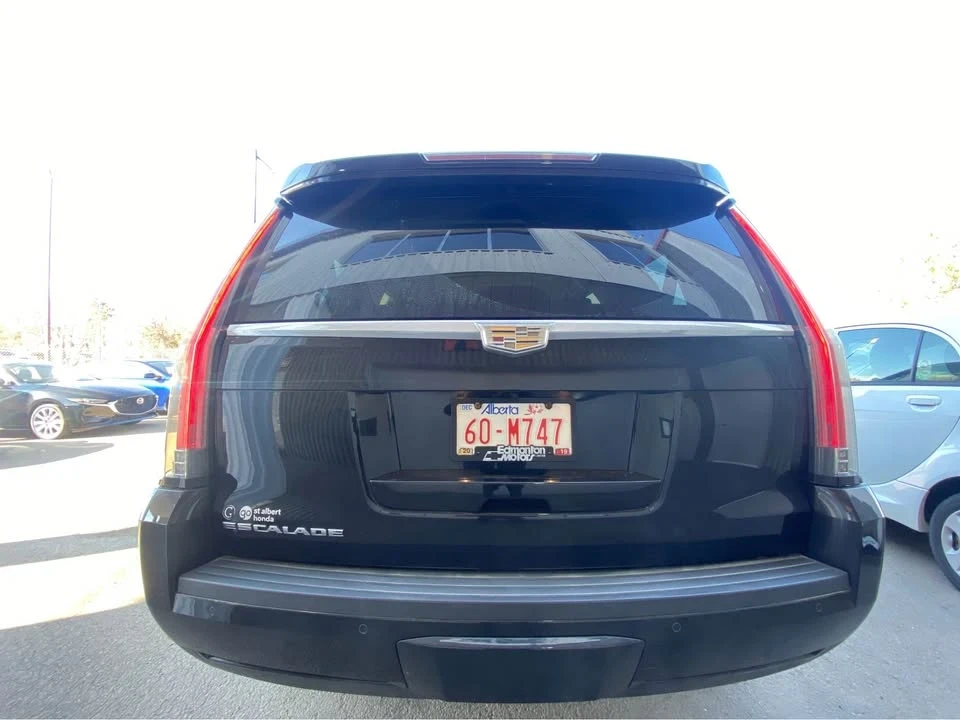 2015 Cadillac Escalade 4th Gen - Image 3 of 10