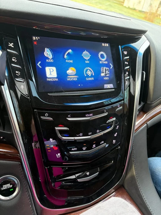 2015 Cadillac Escalade 4th Gen - Image 6 of 6