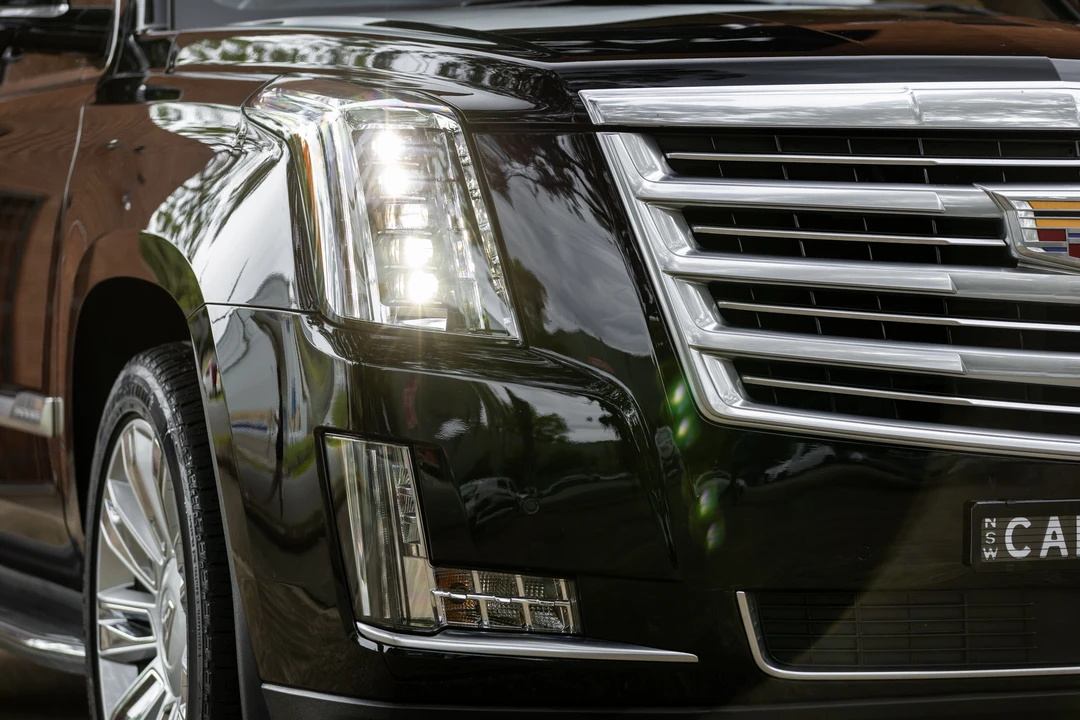 2015 Cadillac Escalade 4th Gen - Image 14 of 31