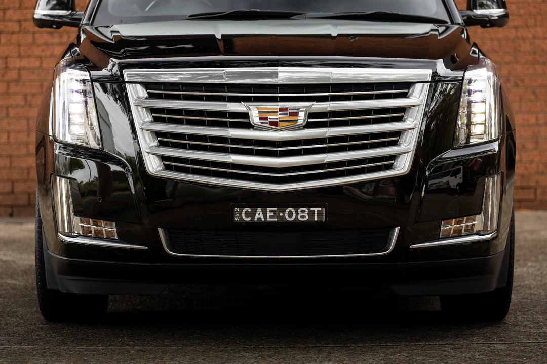2015 Cadillac Escalade 4th Gen - Image 16 of 31