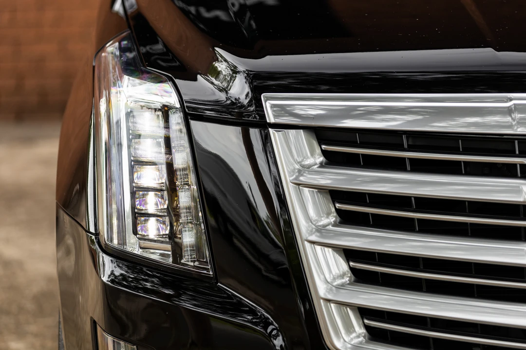 2015 Cadillac Escalade 4th Gen - Image 17 of 31