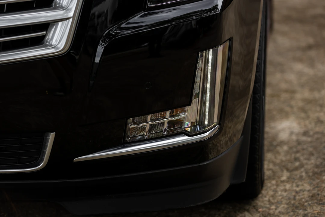 2015 Cadillac Escalade 4th Gen - Image 22 of 31