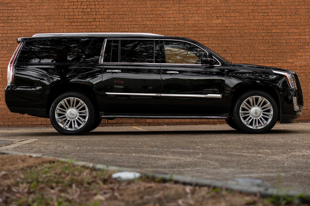 2015 Cadillac Escalade 4th Gen - Image 5 of 31