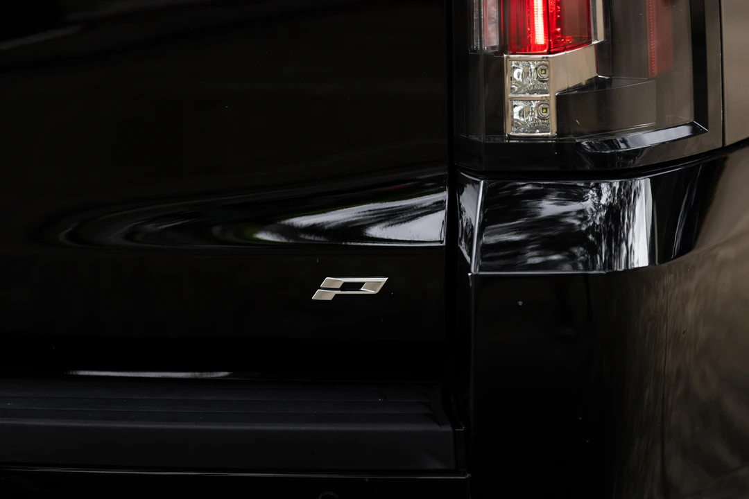 2015 Cadillac Escalade 4th Gen - Image 25 of 31