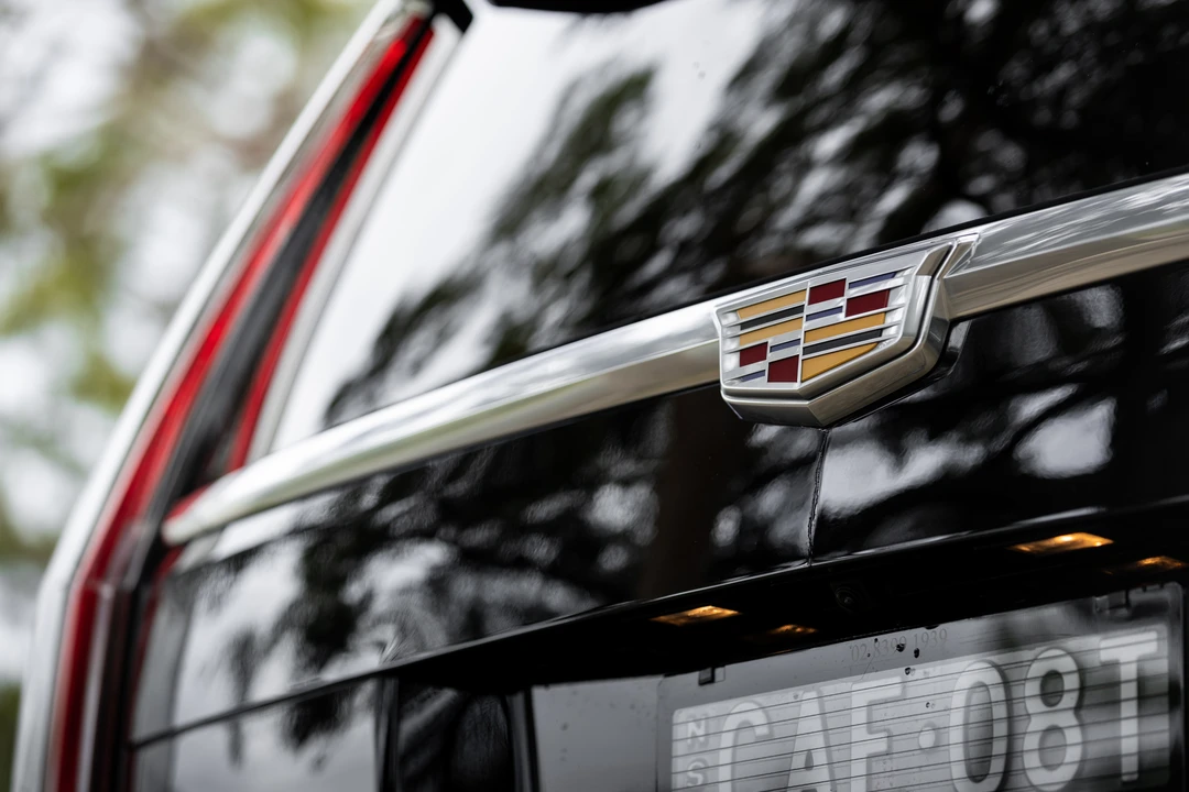 2015 Cadillac Escalade 4th Gen - Image 30 of 31
