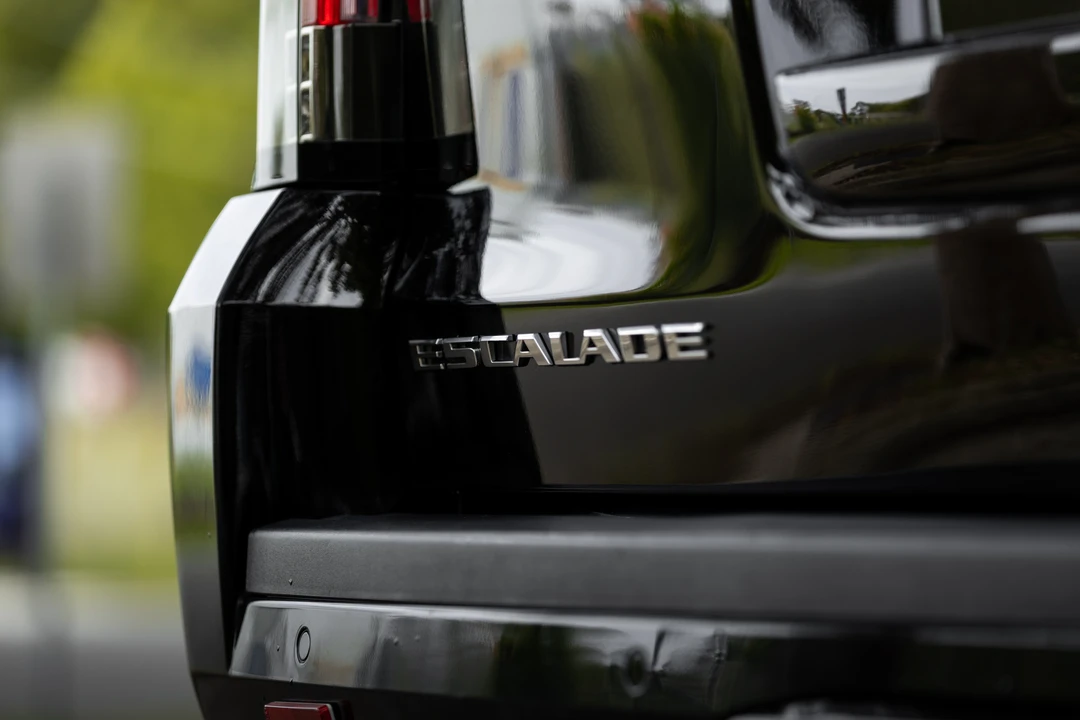 2015 Cadillac Escalade 4th Gen - Image 31 of 31