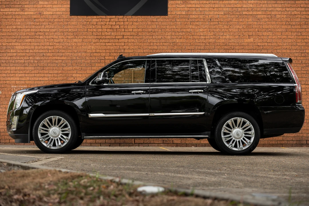 2015 Cadillac Escalade 4th Gen - Image 9 of 31